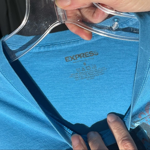 Express T-shirt - Picture 3 of 3